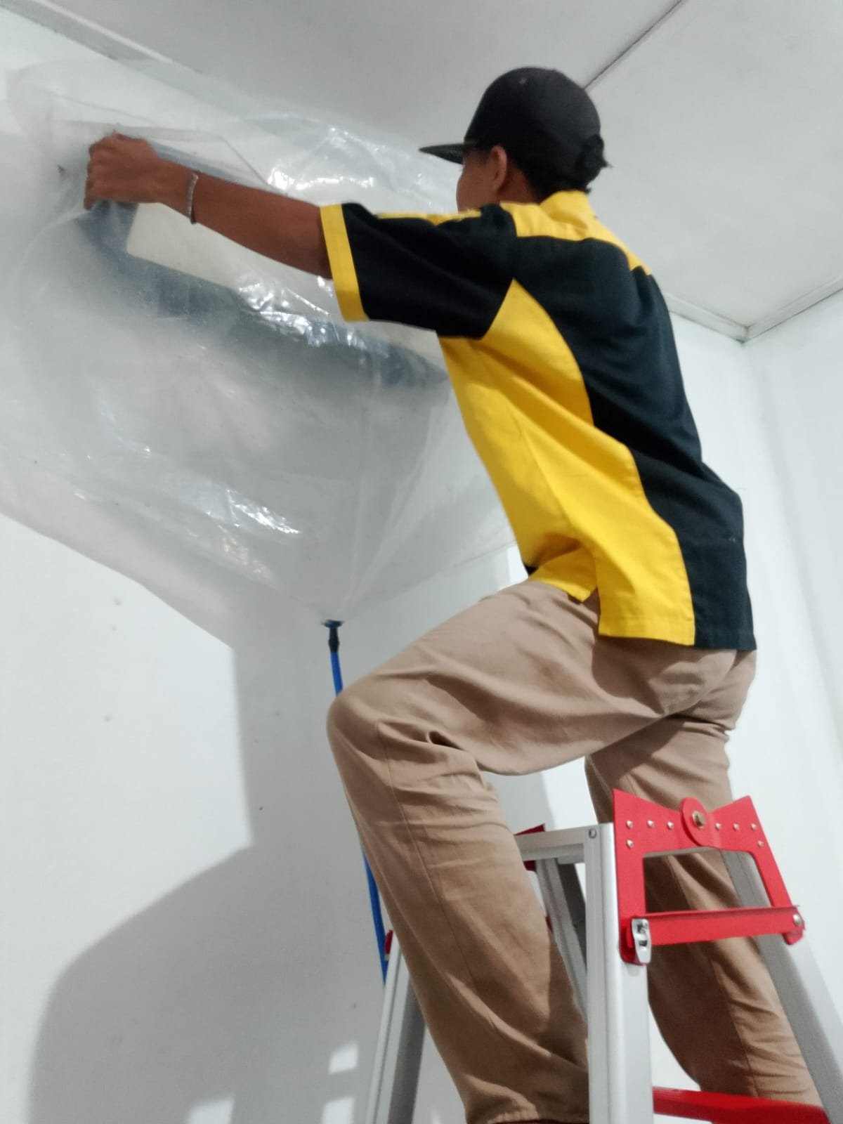 Unit AC bersih setelah dicuci